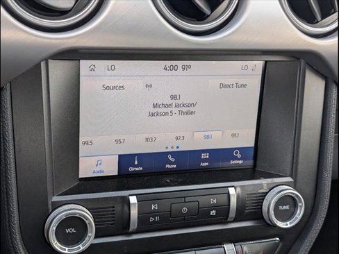 Used 2020 Ford Mustang GT Premium image 13