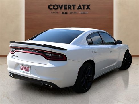 Used 2019 Dodge Charger SXT image 5