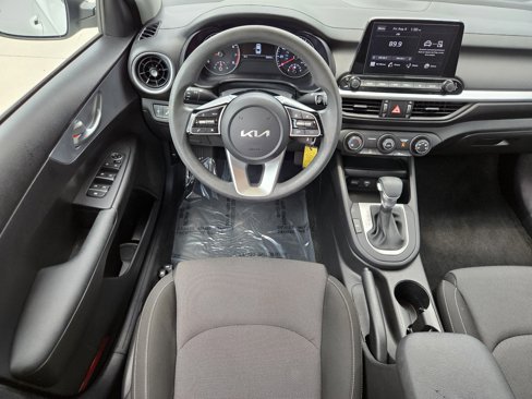 Certified 2023 Kia Forte LXS w/ LXS Technology Package image 14