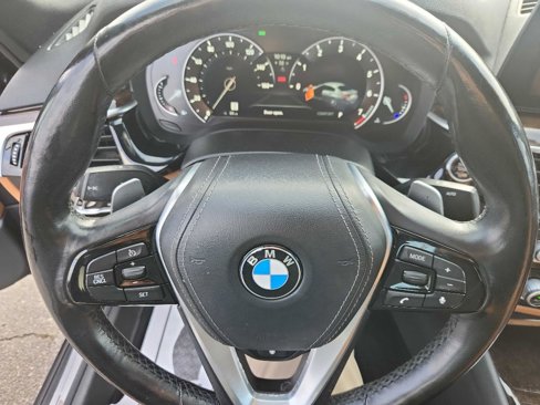Used 2018 BMW 530i xDrive w/ Premium Package image 15