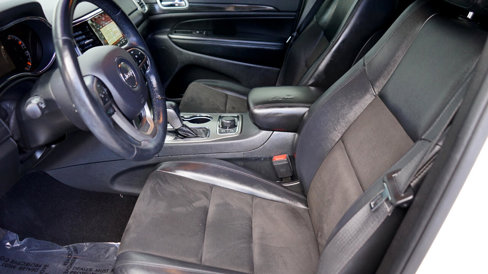 Used 2020 Jeep Grand Cherokee Altitude image 23
