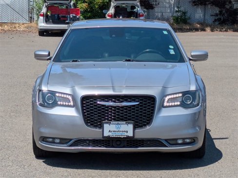 Used 2018 Chrysler 300 S w/ 300S Premium Group image 8