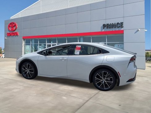 New 2025 Toyota Prius XLE image 12