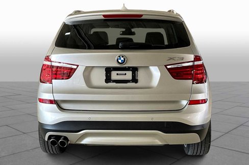 Used 2017 BMW X3 sDrive28i image 4