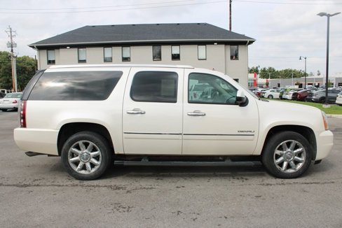 Used 2014 GMC Yukon XL Denali image 6