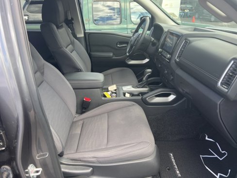 Used 2023 Nissan Frontier SV w/ Technology Package image 7