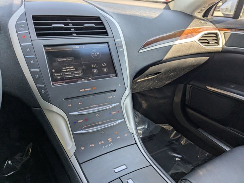 Used 2016 Lincoln MKZ w/ Equipment Group 200A Select image 23