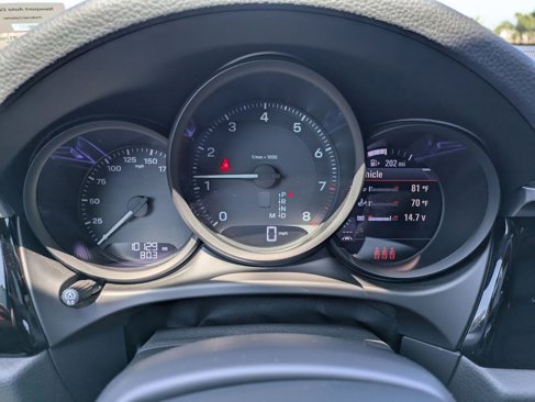 Certified 2024 Porsche Macan image 16