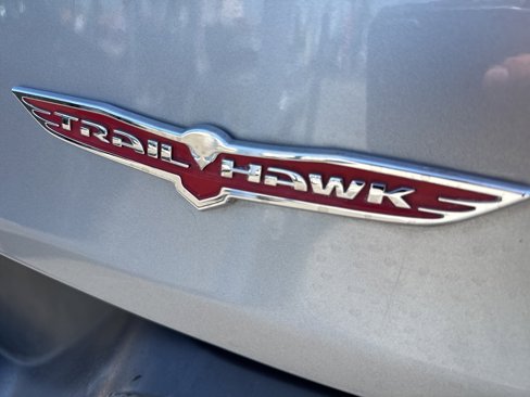 Used 2015 Jeep Cherokee Trailhawk w/ Comfort/Convenience Group image 5