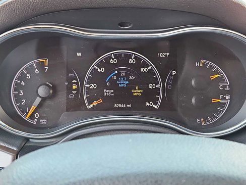 Used 2018 Jeep Grand Cherokee Limited w/ Luxury Group II image 32