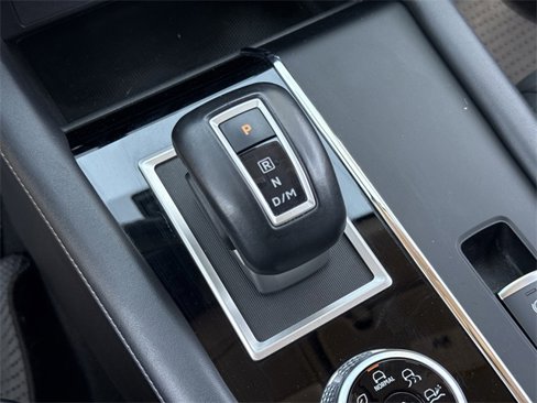 Used 2023 Mitsubishi Outlander SE image 20