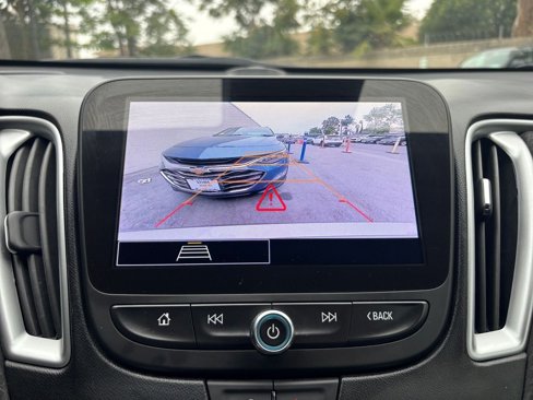 Used 2024 Chevrolet Malibu LT image 17
