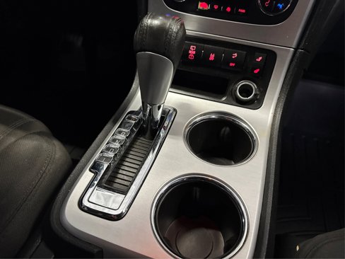 Used 2012 GMC Acadia SLE image 20