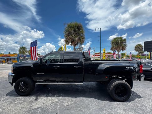 Used 2011 Chevrolet Silverado 3500 LTZ image 7