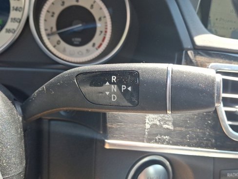Used 2015 Mercedes-Benz E 400 4MATIC Sedan image 22