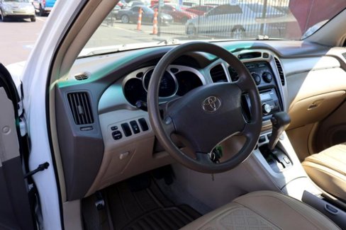 Used 2005 Toyota Highlander 4WD V6 image 19