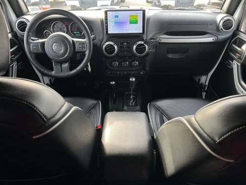 Used 2017 Jeep Wrangler Unlimited Sahara w/ Max Tow Package image 25