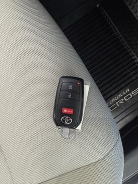 Used 2022 Toyota Corolla Cross LE w/ Moonroof Package image 28