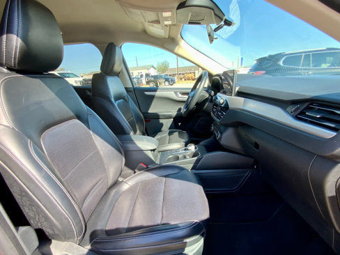 Used 2020 Ford Escape SEL image 28