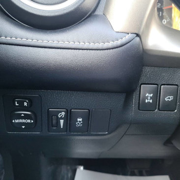 Used 2013 Toyota RAV4 Limited image 23