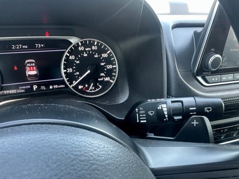 Used 2024 Nissan Rogue S image 31