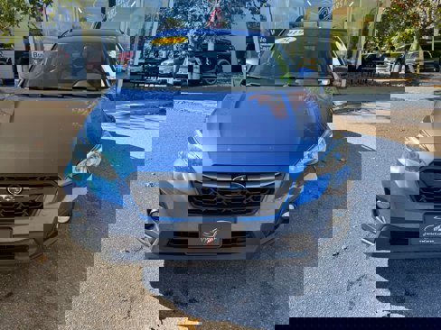 Used 2019 Subaru Crosstrek 2.0i Premium image 3