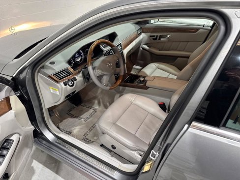 Used 2012 Mercedes-Benz E 350 Sedan image 27