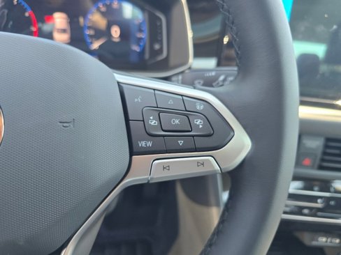 New 2025 Volkswagen Jetta SEL image 32