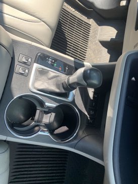 Used 2018 Toyota Highlander XLE image 30