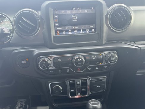 Used 2021 Jeep Wrangler Unlimited Sport image 17