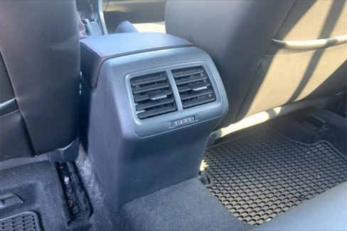 Used 2020 Volkswagen GTI SE image 34