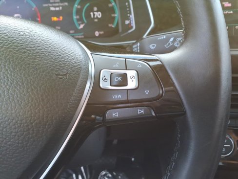 Used 2019 Volkswagen Jetta SEL Premium image 33