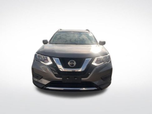 Used 2018 Nissan Rogue SV image 47