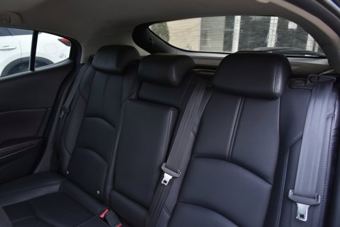 Used 2017 MAZDA MAZDA3 Touring image 30