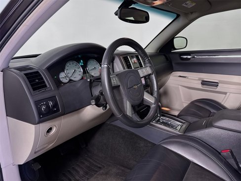 Used 2006 Chrysler 300 SRT8 w/ SRT Option Group II image 9