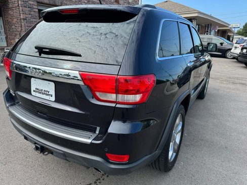 Used 2011 Jeep Grand Cherokee Limited w/ Luxury Group II image 13