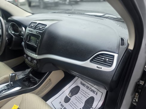 Used 2013 Dodge Journey SXT w/ Flexible Seating Group image 28