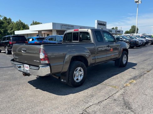 Used 2010 Toyota Tacoma 4x4 Access Cab V6 image 3