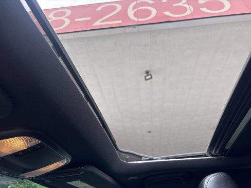 Used 2019 Dodge Charger SXT image 13