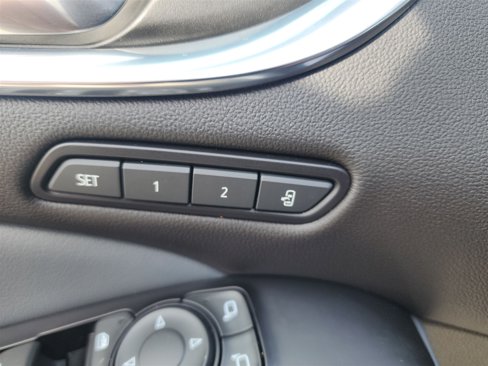 Used 2023 Buick Enclave Premium image 22