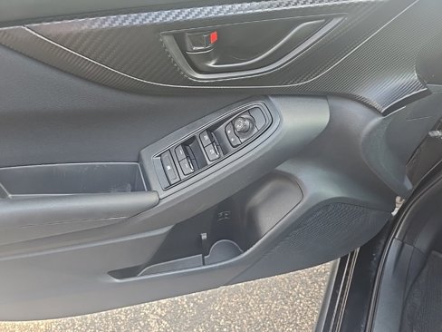 Used 2021 Subaru Crosstrek 2.0i image 11