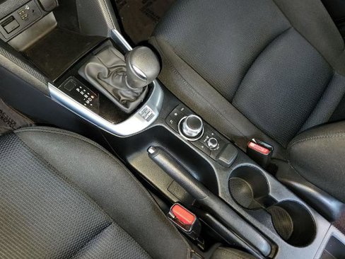 Used 2020 Toyota Yaris LE image 20