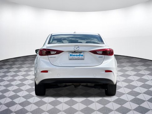 Used 2018 MAZDA MAZDA3 Grand Touring w/ Premium Equipment Package image 9