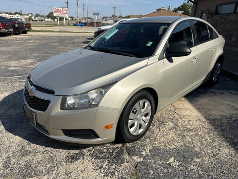 Used 2014 Chevrolet Cruze LS image 5