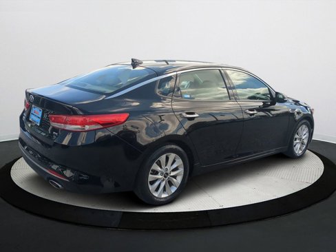 Used 2016 Kia Optima EX w/ Premium Package image 4
