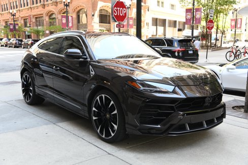 Used 2021 Lamborghini Urus image 3