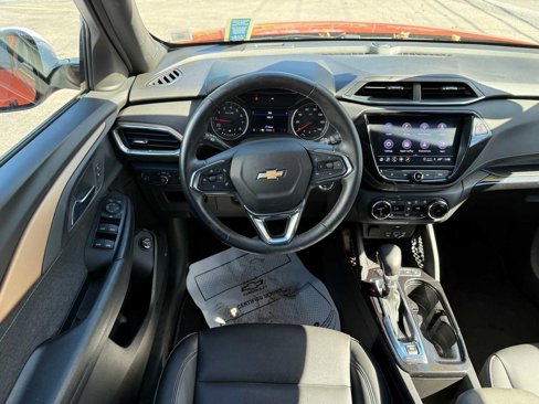Used 2023 Chevrolet TrailBlazer ACTIV w/ Sun and Liftgate Package image 9
