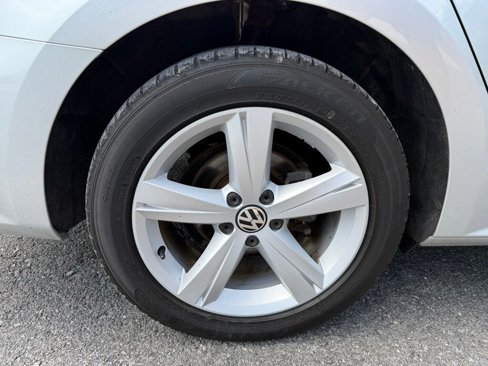 Used 2013 Volkswagen Passat TDI SE image 10