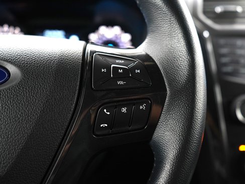 Used 2019 Ford Explorer XLT image 28
