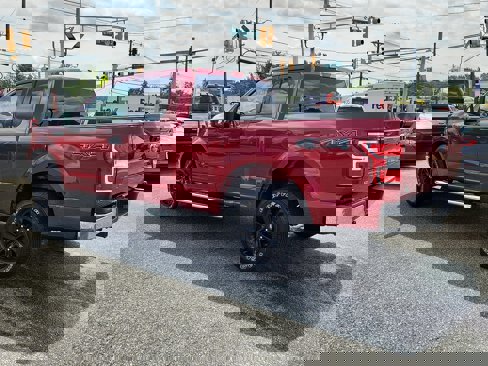 Certified 2018 Ford F150 XLT image 4